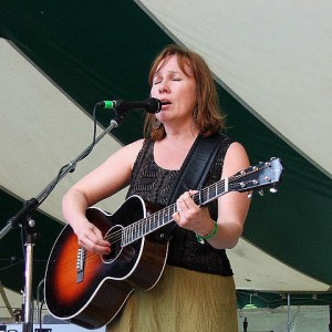 Iris DeMent - Image