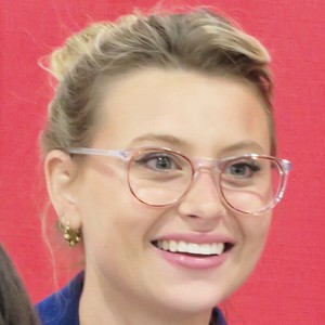 Alyson Michalka - Image