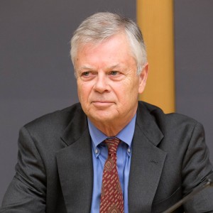 Stephen Kinzer - Image
