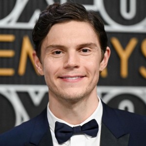 Evan Peters - Image