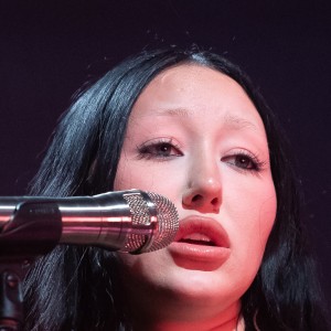 Noah Cyrus - Image