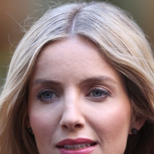 Annabelle Wallis - Image