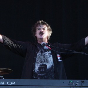 Burton Cummings - Image
