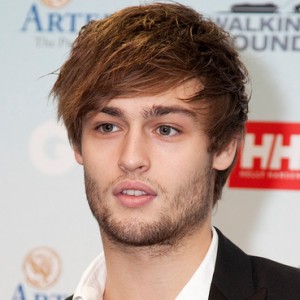 Douglas Booth - Image