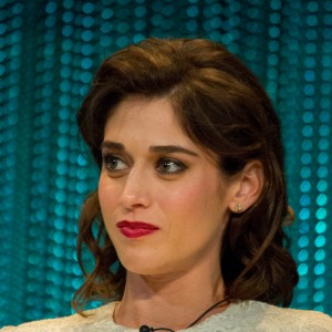 Lizzy Caplan - Image