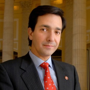 Luis Fortuno - Image