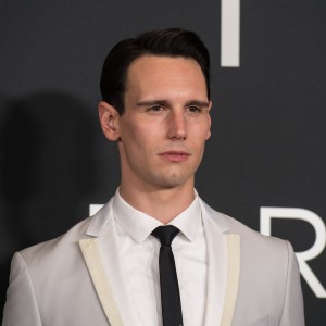 Cory Michael Smith - Image