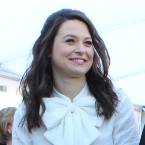 Katie Lowes - Image