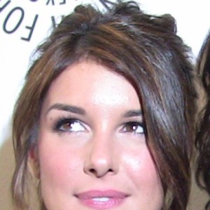 Shenae Grimes - Image