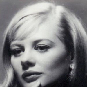 Shirley Knight - Image