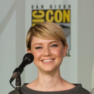 Valorie Curry - Image